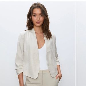 ARITZIA - Power Short Blazer sold out everywhere!